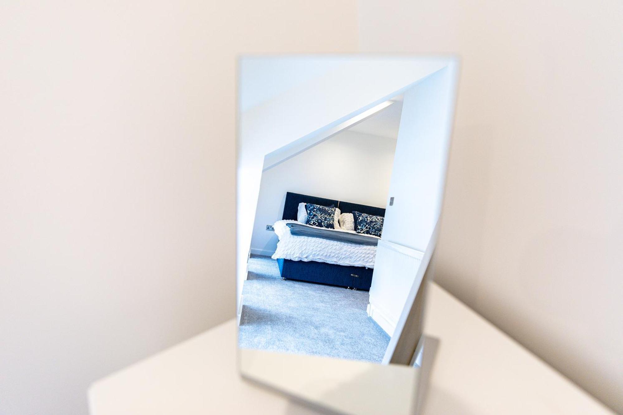 Apartamento Stylish & Contemporary 2-Bed Townhouse - Parking - Wi-Fi - Netflix Worksop Exterior foto