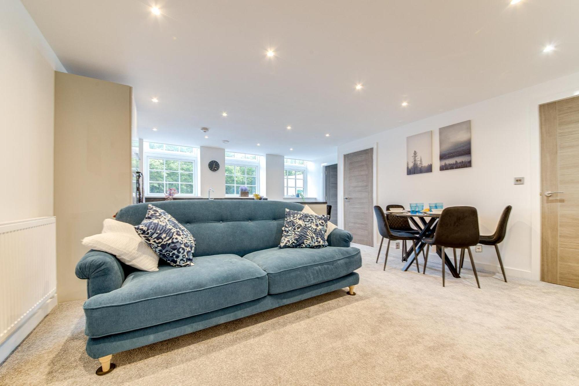 Apartamento Stylish & Contemporary 2-Bed Townhouse - Parking - Wi-Fi - Netflix Worksop Habitación foto